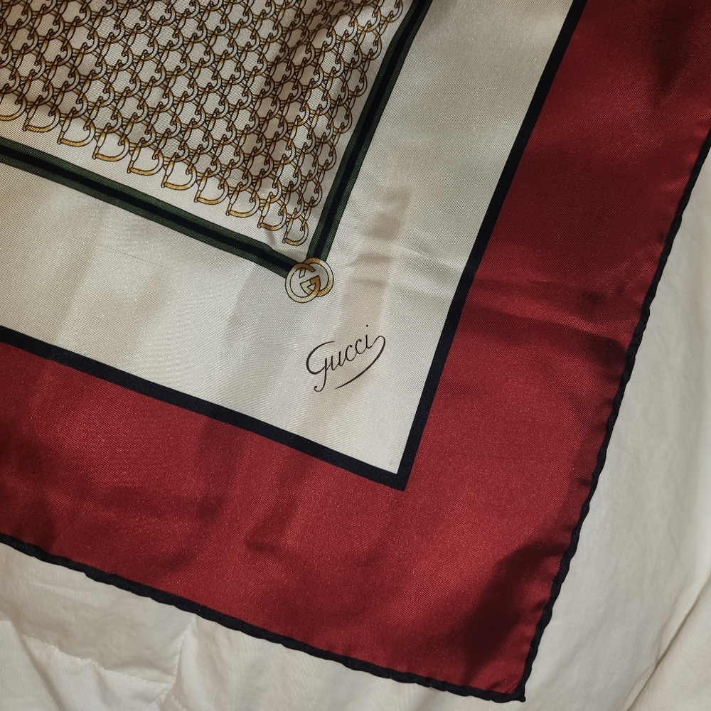 Vintage GUCCI 100% Silk Scarf Italy - Picture 5 of 6